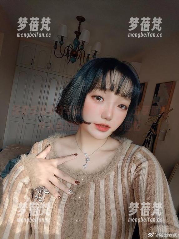 探索云溪溪的写真集“妹妹”，分享那些令人心动的青春瞬间与回忆