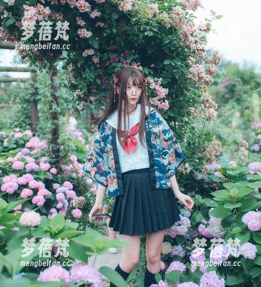 梦幻校服穹妹：五更百鬼最新图片原图让你心动不已！