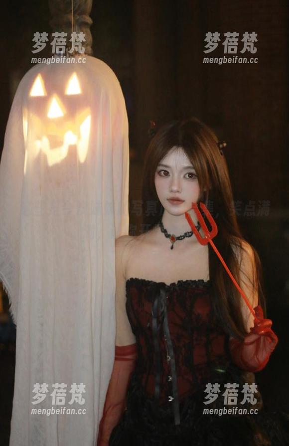 今汐 这些是今汐妹妹的写真原图合集,笑点满满,让你开怀大笑!