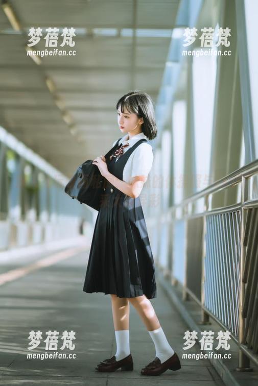 深入兔玩映画私房：妹妹的体操服与JK风采大放异彩