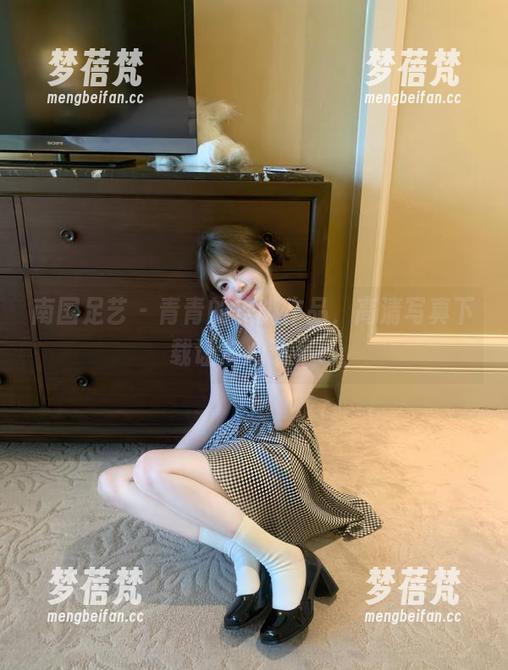 南国足艺-青青 南国足艺 - 青青的美脚作品,高清写真下载让你心动不已