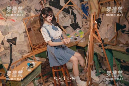 探索咬人小小兔的双马尾写真，感受美图背后的故事和灵感