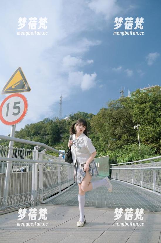 喵糖映画 - 独家更新：蠢沫沫豹纹套图，让你一次看个够的时尚大片！