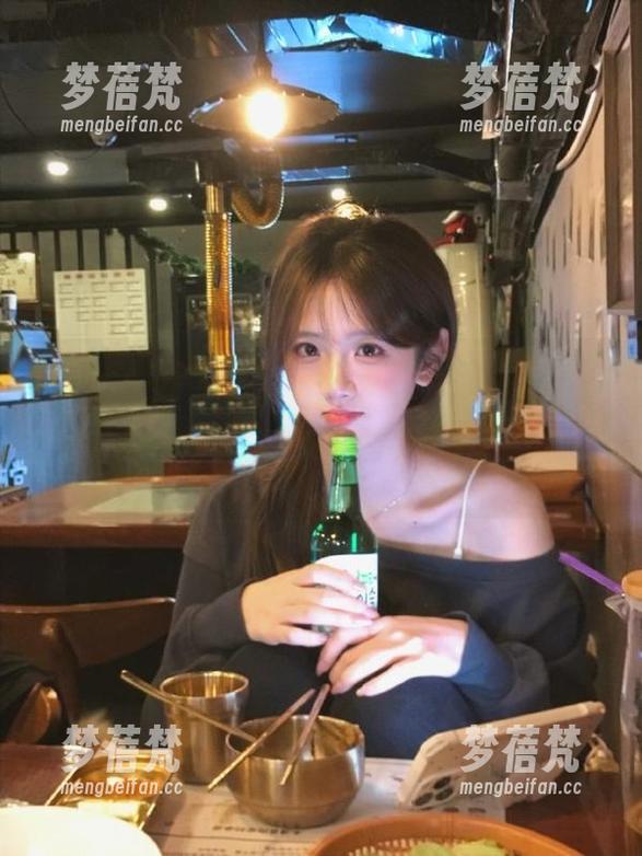 嗲囡囡 - 看田冰冰长腿写真全套原图，忍不住自嘲：“这腿不是金腿，是梦想练出来的！”