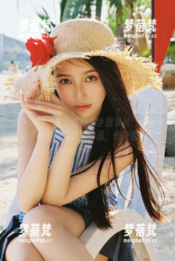 头条女神 - 艾小青的水手服系列：让你欲罢不能的写真套图作品，快来围观！