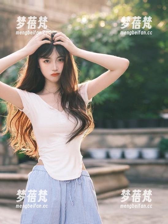 微密圈 - 在线品味奔跑的晶骡儿卓越作品，尽情聚焦让人心动的美足！