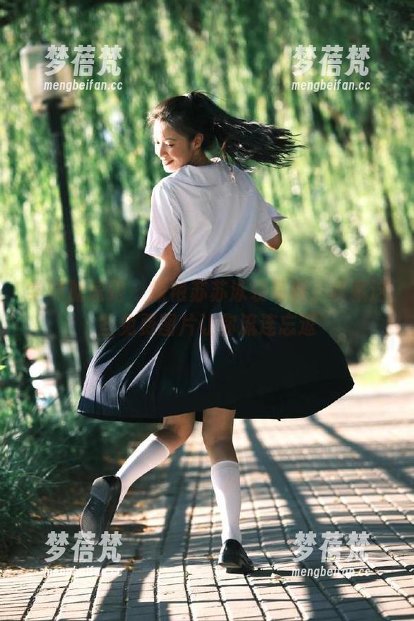 学妹加速跑-苏苏 学妹加速跑 - 惊艳苏苏泳装写真,收藏这些免费图片让你流连忘返