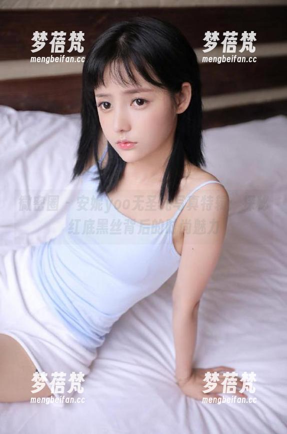 微密圈 - 安妮yoo无圣光写真特辑：探秘红底黑丝背后的时尚魅力