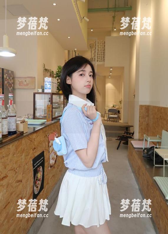 微密圈 - 细腻优雅，家有水墨老师的空姐写真作品合集及精美图片赏析
