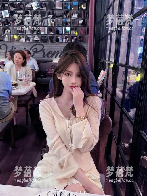 小小奶瓶儿兔女郎加长版全套写真，唤醒你的视觉享受，快速下载！