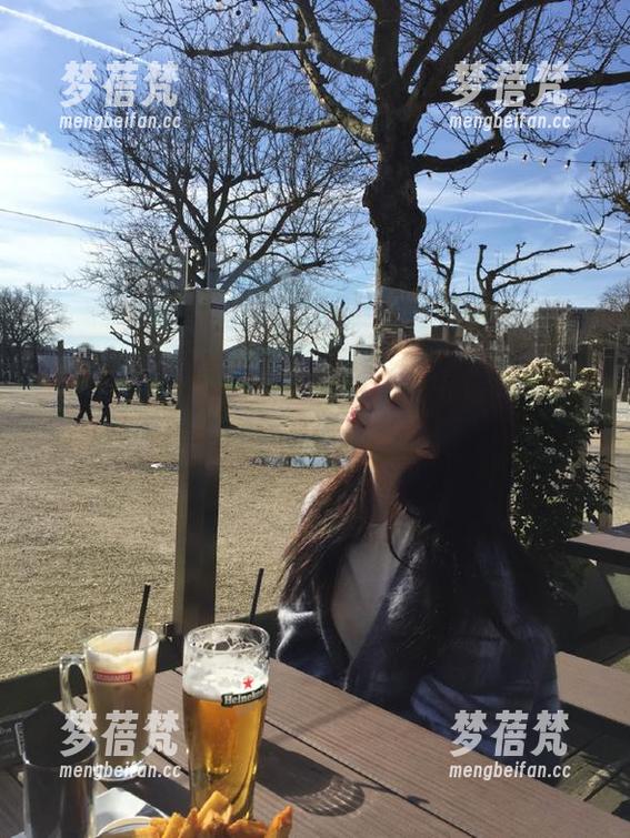 最新图集上线：小瑶幺幺的停云自拍，带你领略不一样的风景！