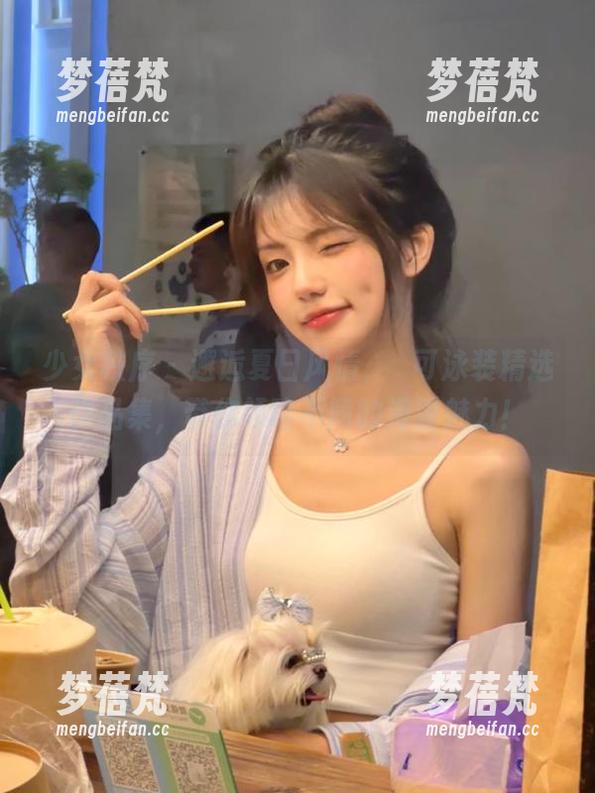 少女秩序 - 邂逅夏日风情，晞可泳装精选作品集，带你领略不同的海滩魅力！