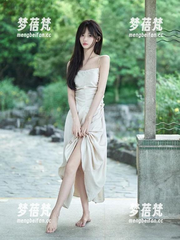 最新作品集解锁，少女秩序白丝学妹的甜美形象即刻欣赏