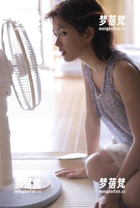 尤果网 - 周妍希美脚图包，观看最新作品，感受永恒的美丽