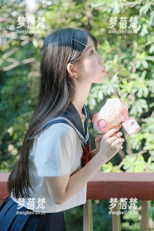 尤果网 - 小喜天台写真：在线美图带你领略意想不到的视觉盛宴！