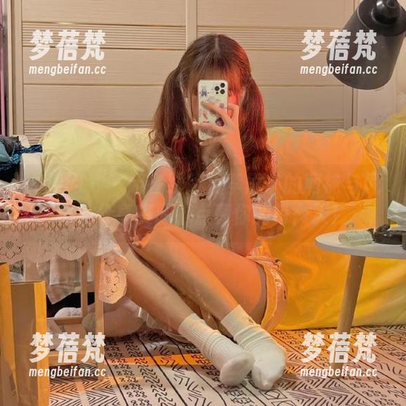 尤果网 - 一起在线欣赏李思宁的网袜与风格：分享资源，点亮你的每一天！