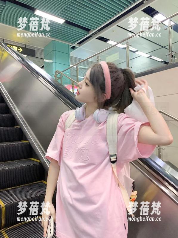 尤果网 - 沉醉于栗子裸足的魅力，原图与图集让你一见倾心！