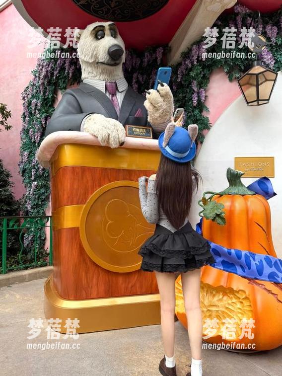 尤蜜荟 - 小尤奈红裙作品精选集：每一刻都充满活力，绽放出独特的魅力！