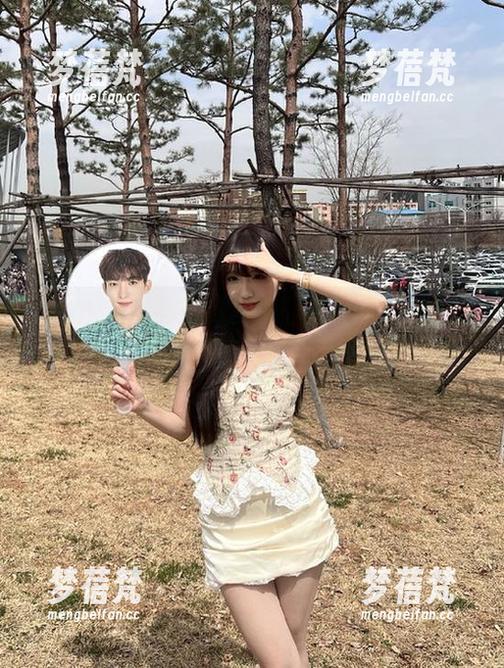 尤蜜荟 - 穿越豹纹梦境：是小逗逗私拍套图独特韵味尽在其中