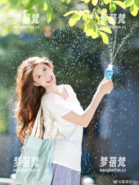 尤蜜荟 - 筱慧校园私拍图包，记录下那些鲜活的青春瞬间！