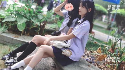 尤蜜荟 - 蓝夏Akasha清纯写真图库，精选瞬间展现她纯真的灵魂之窗
