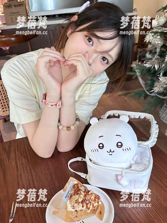 尤蜜荟 - 黄乐然最新可爱作品更新，感受清新与梦想交织的瞬间