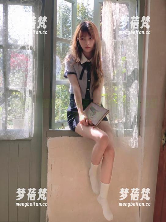 微密圈 - 细腻高清写真：希希Gina与浴缸的梦幻时刻