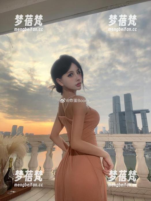 让“您的蛋蛋”的卫衣作品成为你心目中的时尚典范，写真新风尚大公开！