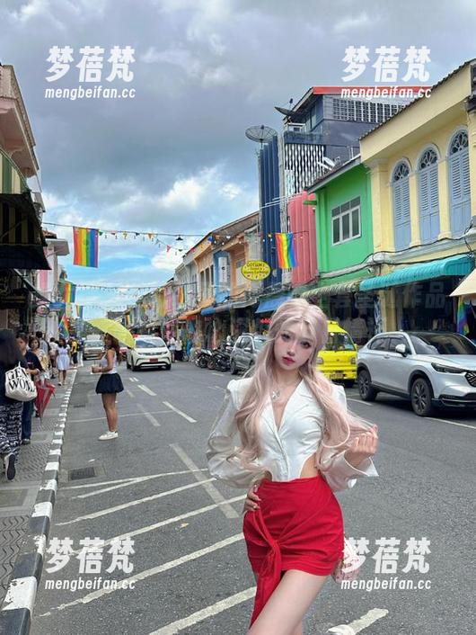 推女神 - 精彩纷呈的何晨曦全套圣诞作品，唤醒你内心深处的节日情怀