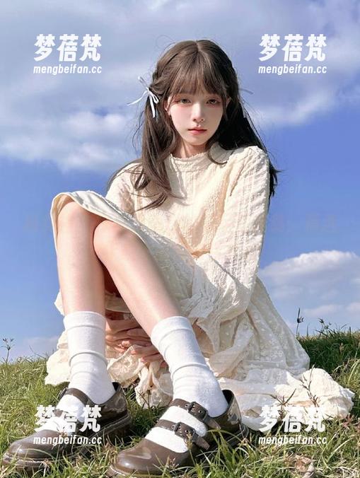 推女神-谭晓彤 推女神 - 探秘谭晓彤的裸足写真集:精选作品中的自由与灵动