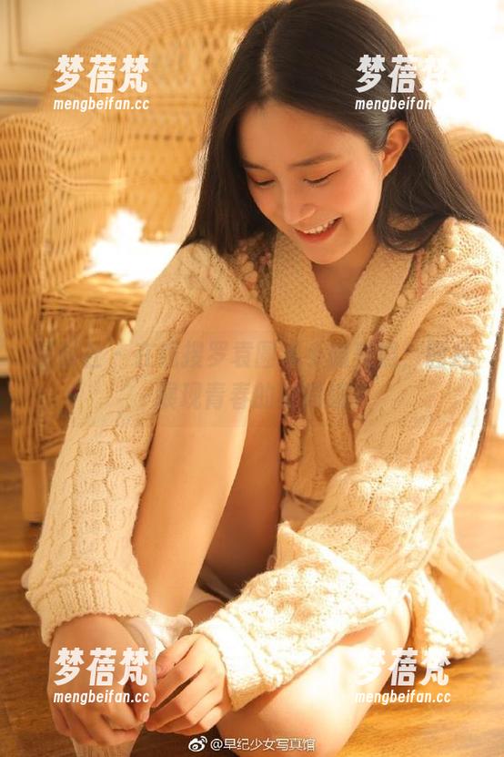 星颜社 - 在线搜罗袁圆水手服美照，图片展现青春的时尚感