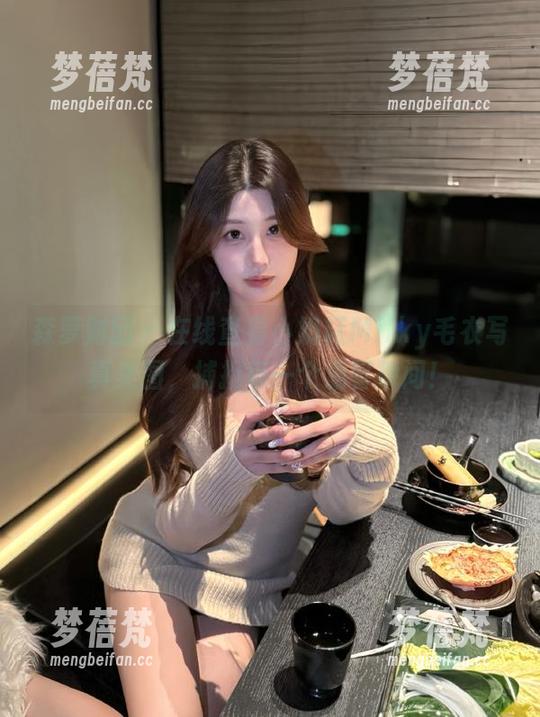 森萝财团 - 在线查看小奶糕Milky毛衣写真美图，捕捉每一个温馨瞬间！