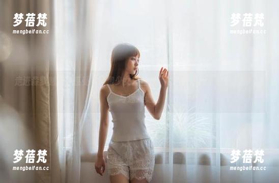 走进森萝财团，感受“旗泡少女白丝秀”的美丽瞬间，分享魅惑写真与迷人美图