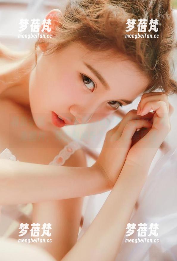 模范学院 - 免费下载SiByl李思宁短裙写真图片，体验时尚与个性的完美碰撞