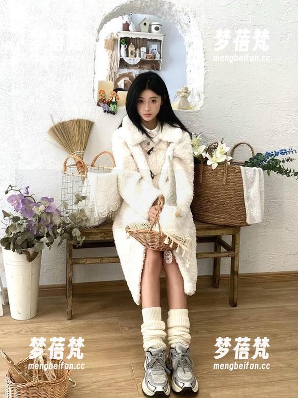 模范学院-佟蔓baby 模范学院 - 佟蔓baby最新泳衣写真原图,展现无与伦比的夏日风情