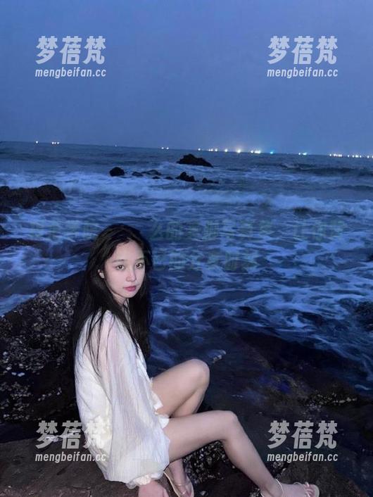 模范学院 - 婠婠么的美脚写真集，让你赞叹不已的分享时刻