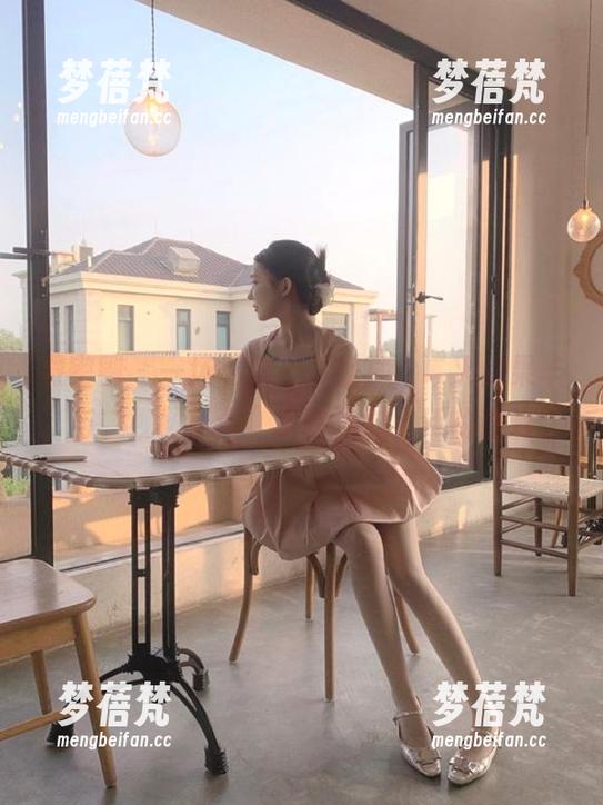 微密圈 - 一场私拍写真盛宴，“火龙果羊”与“视频小合”唤醒你对生活的热爱！