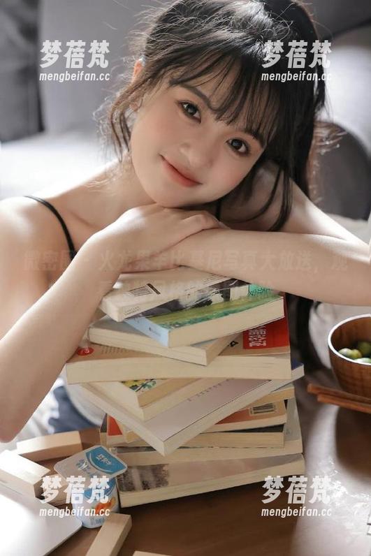 微密圈 - 火龙果羊比基尼写真大放送，观看独特风格的原图体验