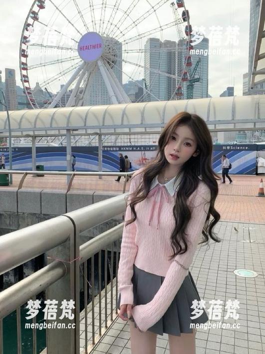 爱蜜社 - 冲击视觉的吊带写真，夏小秋秋秋壁纸绝对让你的屏幕瞬间时尚起来！