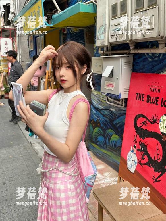 爱蜜社 - 高清分享：李玉洁Daisy比基尼写真，展现海滩女神绝美身姿与气质！
