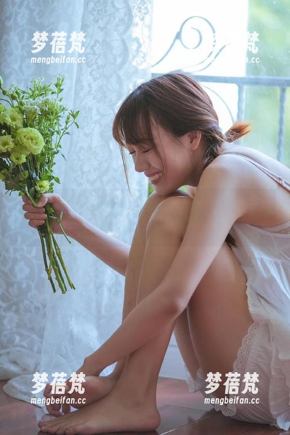爱蜜社 - 探索杨紫嫣Cynthia的少女世界，下载其最新写真作品，感受青春气息！