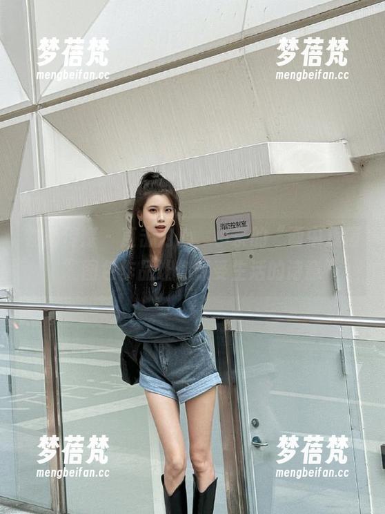 物恋传媒 - 直击内心，小茶的“画中戏情”图包作品让你感受生活的诗意