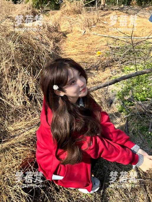 物恋传媒 - 在线欣赏泡泡平底鞋写真，高清细节展现她的独特品味与艺术才华！