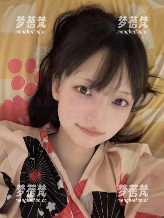 捕捉恋爱魔咒！神乐坂真冬最新照片展现甜蜜魅力
