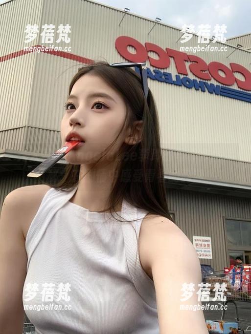 秀人网 - AngelaLee李玲的写真作品揭秘：在剧情中感受青春的韵味