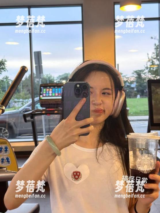 秀人网-Baileys香儿 秀人网 - 走进Baileys香儿的清甜可人世界,分享她的写真集带来的无尽惊喜与感动