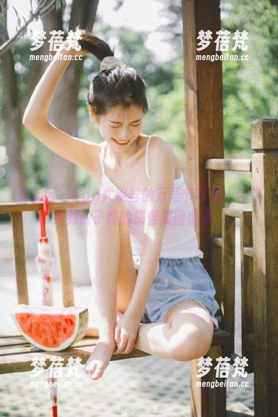 秀人网 - Egg尤妮丝的万圣节写真：让你笑到肚子疼的搞怪美图盛宴！