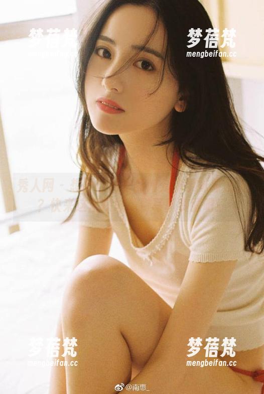 秀人网 - 想要你的作品如允尔学妹般迷人？快来这里获取免费写真资源吧！