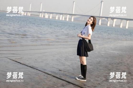 秀人网 - 免费获取周慕汐fairy办公室写真，展现不一样的工作风貌，为你的日常添色彩！