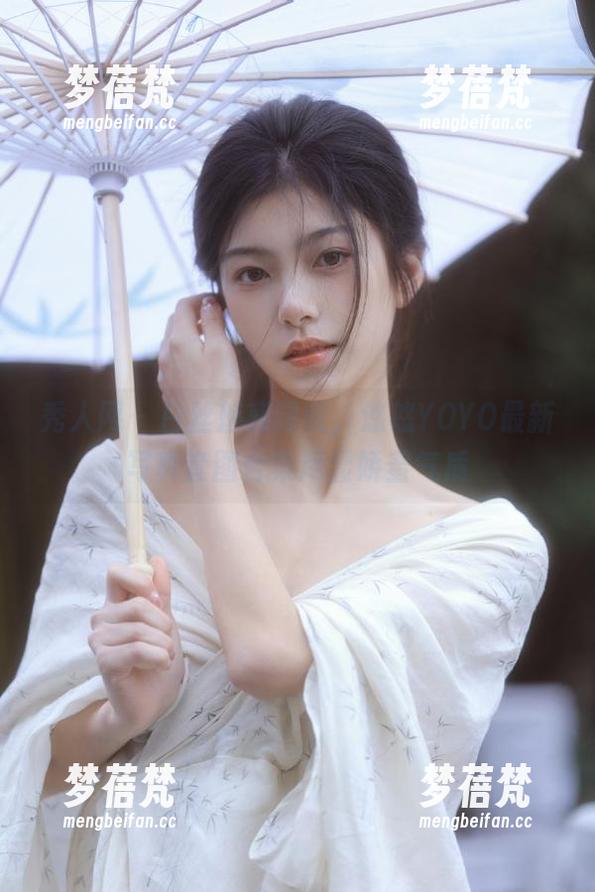 秀人网 - 白丝魅惑降临，悠悠YOYO最新写真套图合集尽显娇羞气质